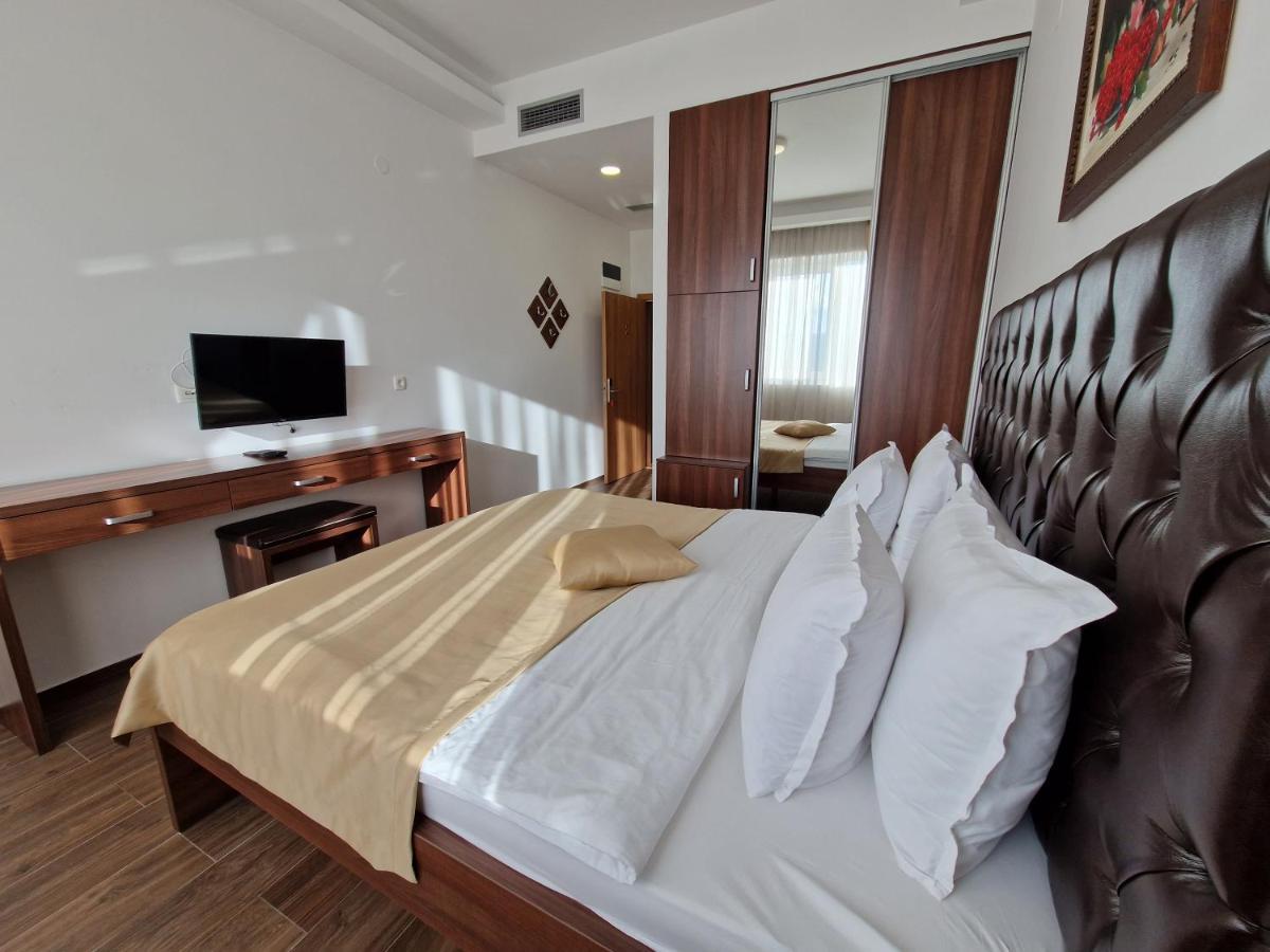 Mitrovici  Motel Celebic מראה חיצוני תמונה