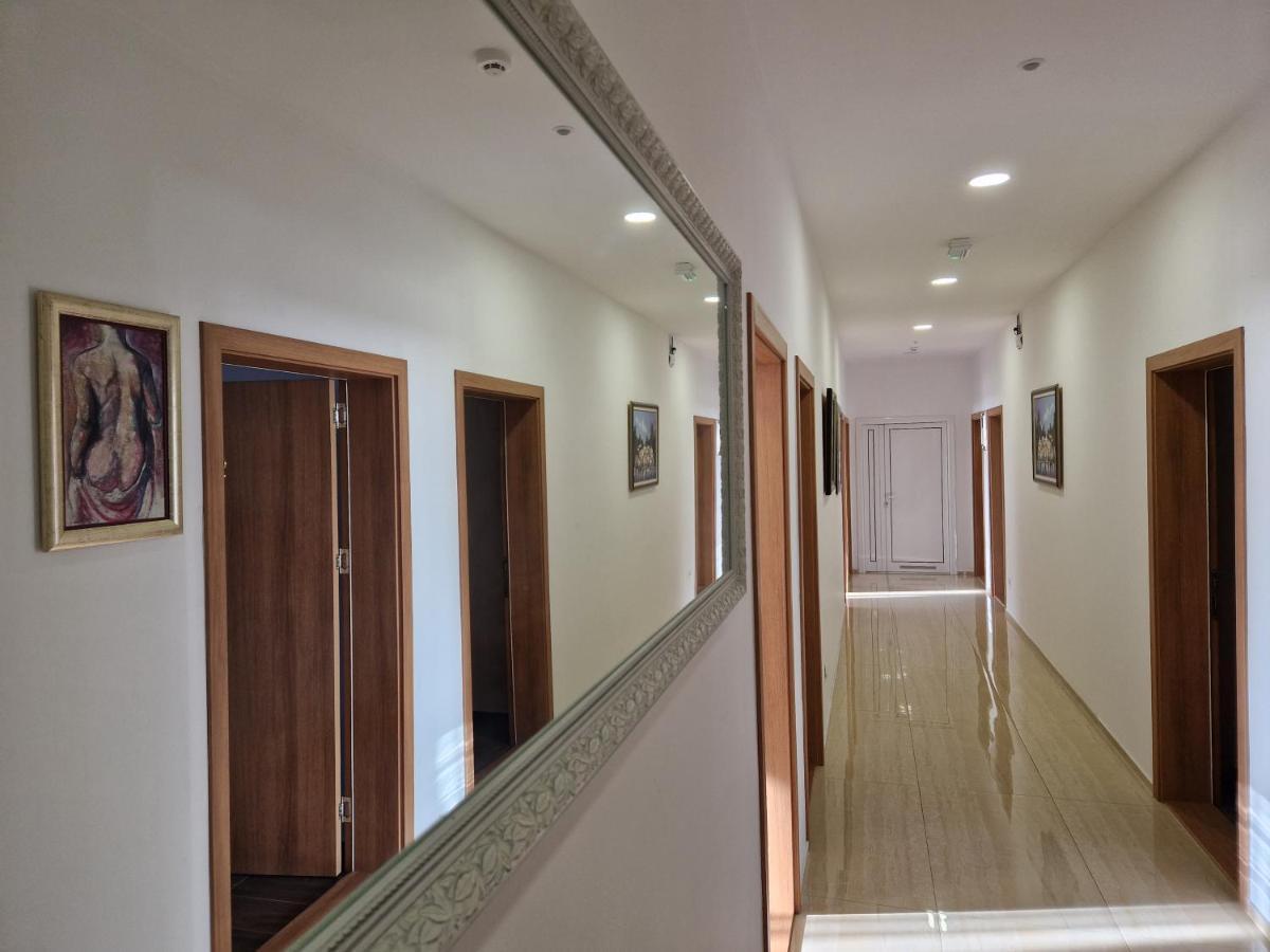 Mitrovici  Motel Celebic מראה חיצוני תמונה