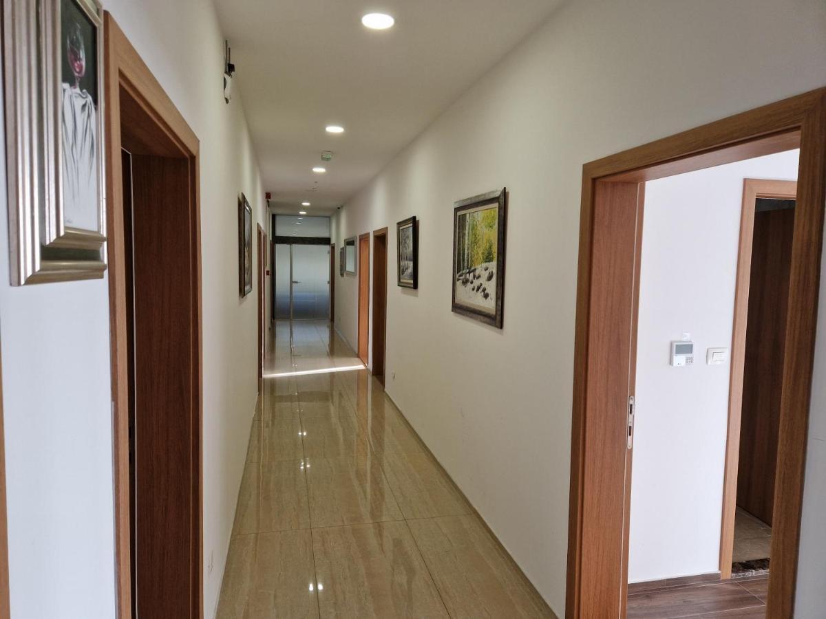 Mitrovici  Motel Celebic מראה חיצוני תמונה