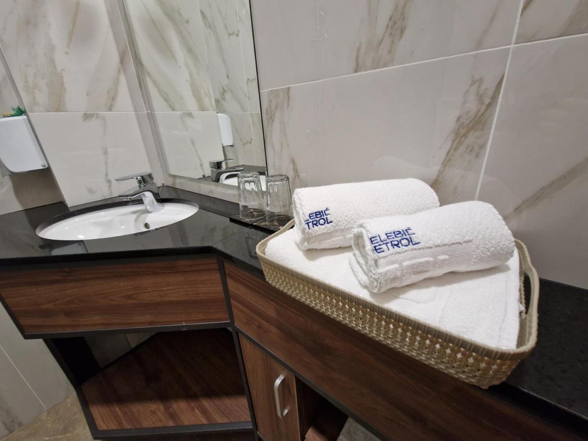 Mitrovici  Motel Celebic מראה חיצוני תמונה